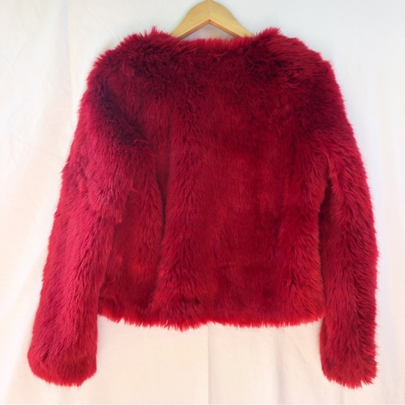 LOVER & FRIENDS | NYC FAUX FUR JACKET IN CABERNET RED XXS - Picture 8 of 8